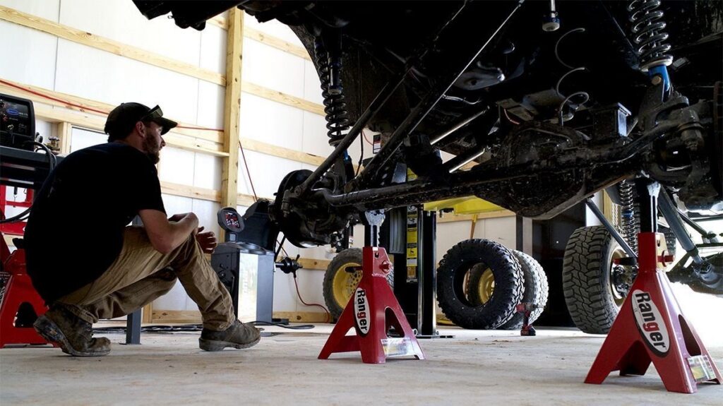 best 6-ton jack stands for trucks and SUVs in garage setup